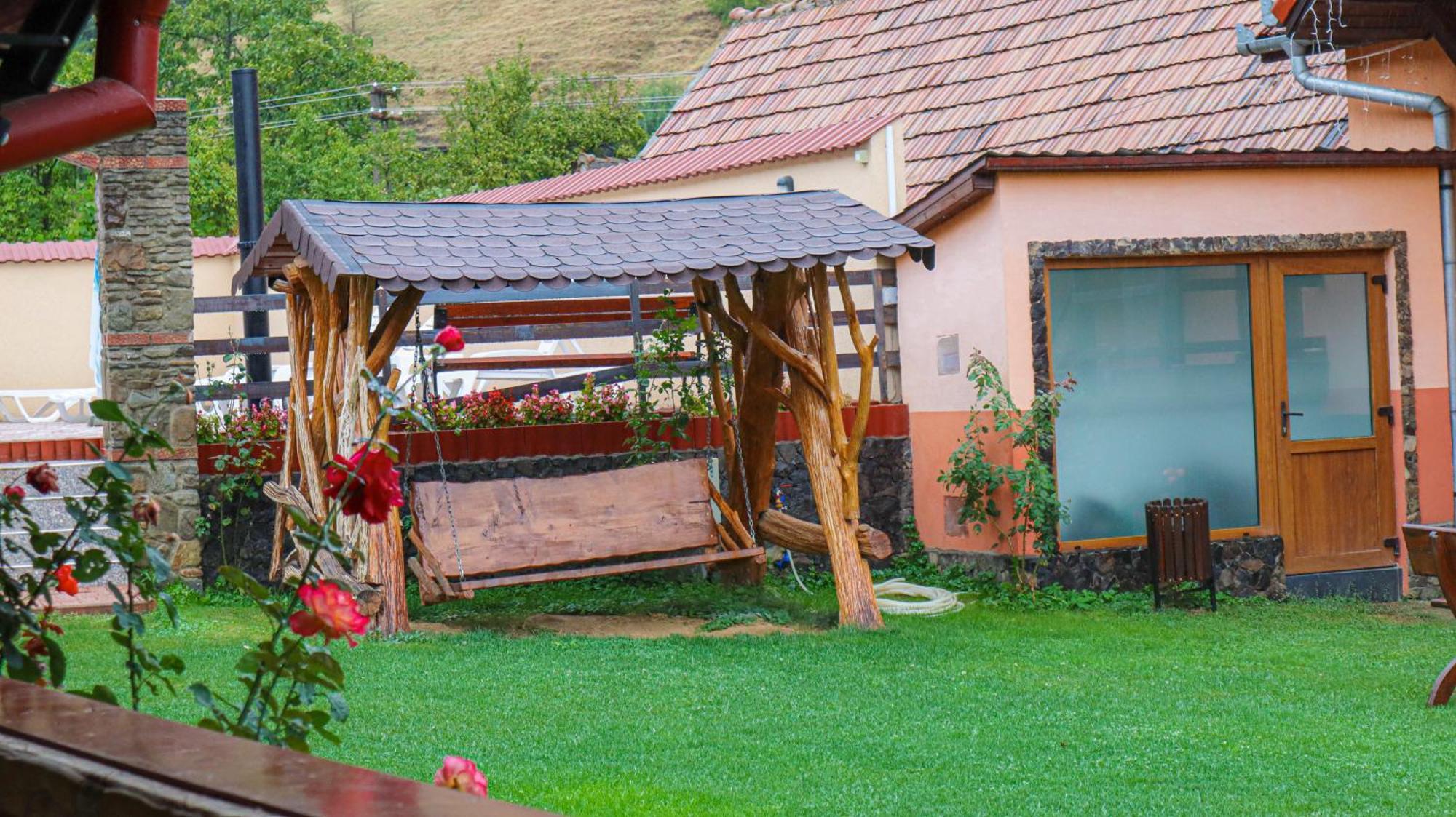 Marginimea Sibiului - Pensiunea Darian & David Orlat Exterior foto
